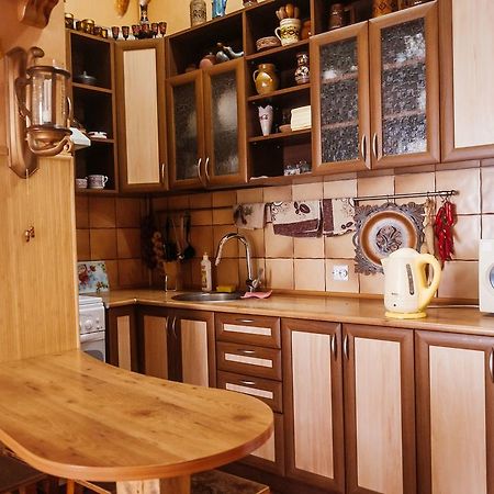 Apartment Na Shevchenka 3 Lviv Eksteriør billede